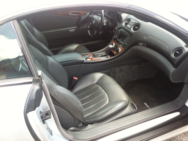 2006 Mercedes-Benz SL-Class 2WD XLT Styleside