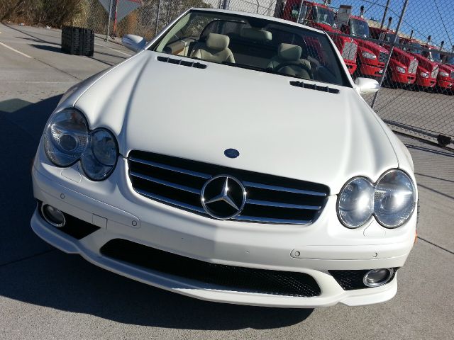 2007 Mercedes-Benz SL-Class 2WD XLT Styleside