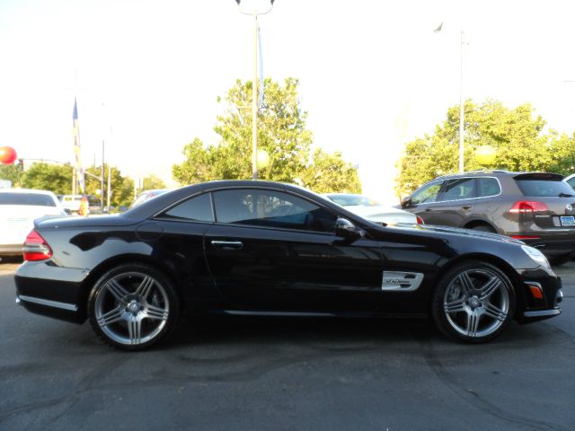 2009 Mercedes-Benz SL-Class Double Cab