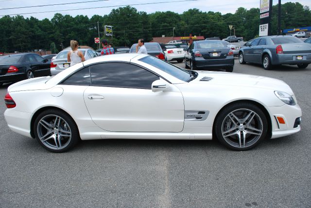 2009 Mercedes-Benz SL-Class Double Cab