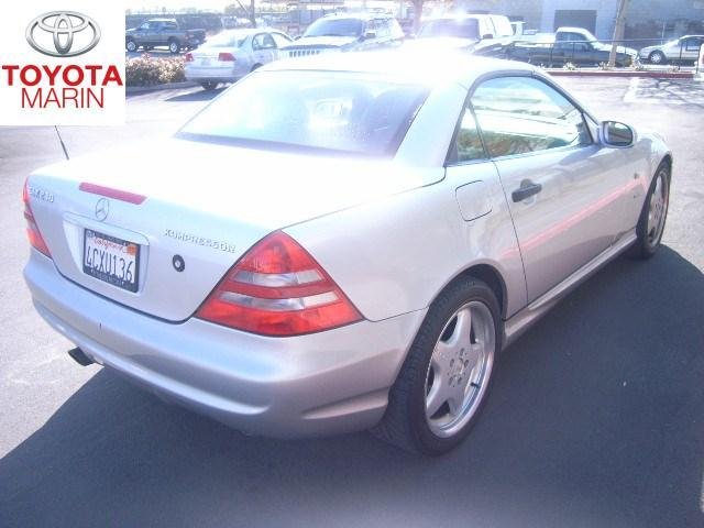 1999 Mercedes-Benz SLK-Class Limited 7-passenger