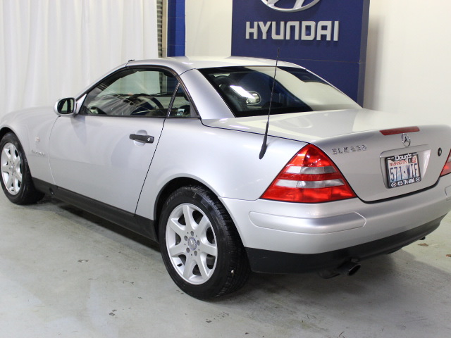 1999 Mercedes-Benz SLK-Class Limited 7-passenger