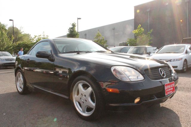 2000 Mercedes-Benz SLK-Class LE Clean Car Fax Priced To Go