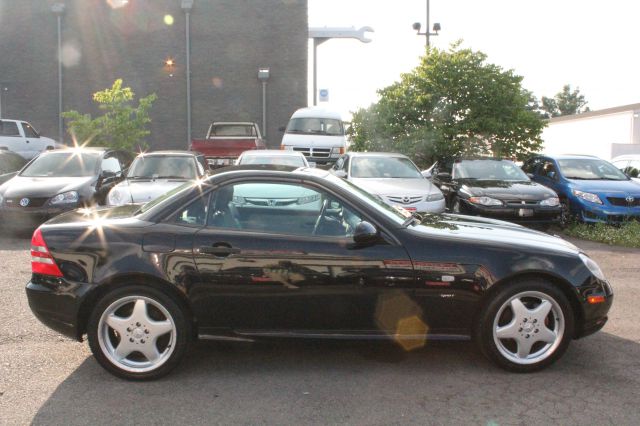 2000 Mercedes-Benz SLK-Class LE Clean Car Fax Priced To Go