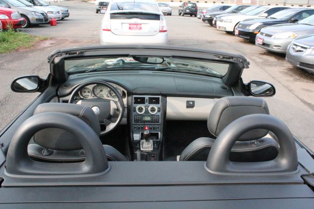 2000 Mercedes-Benz SLK-Class LE Clean Car Fax Priced To Go