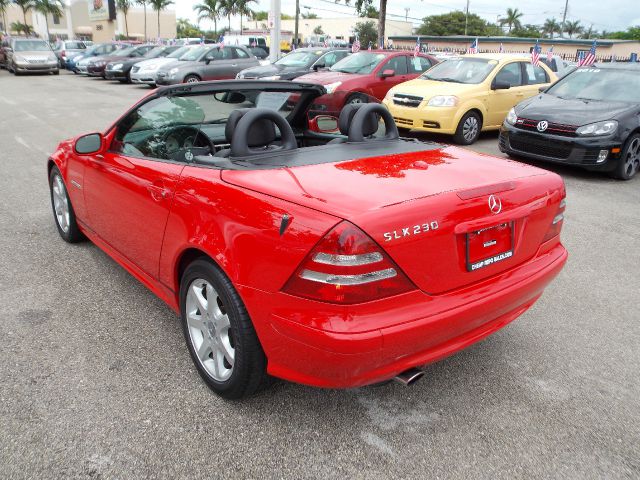 2001 Mercedes-Benz SLK-Class 2dr HB DSG Hatchback