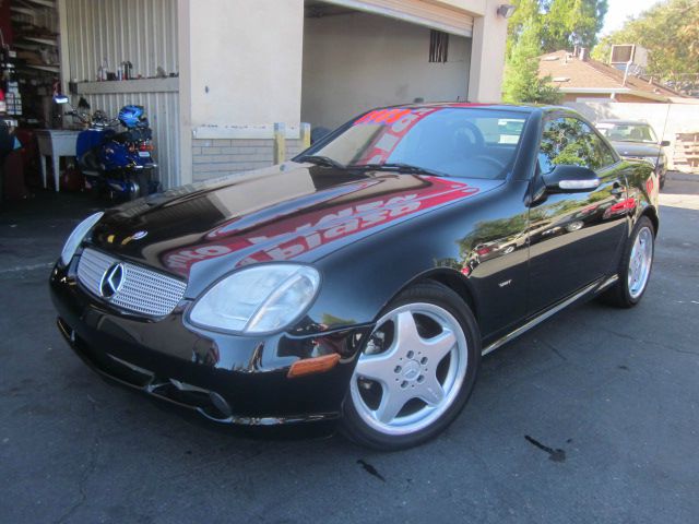 2001 Mercedes-Benz SLK-Class 2WD King Cab SWB S Truck