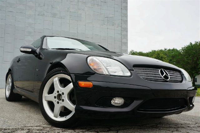 2002 Mercedes-Benz SLK-Class Crew Cab FX4 4WD