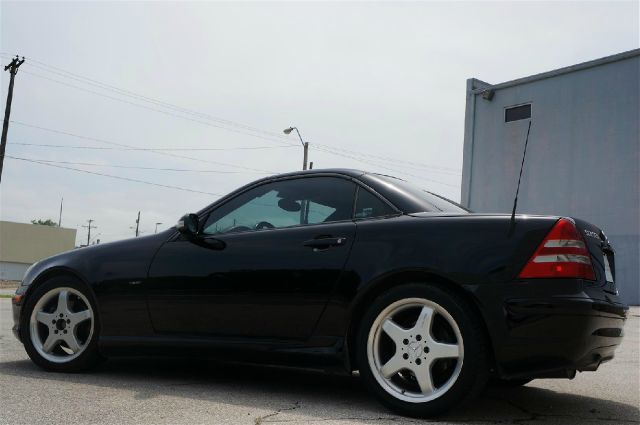 2002 Mercedes-Benz SLK-Class Crew Cab FX4 4WD