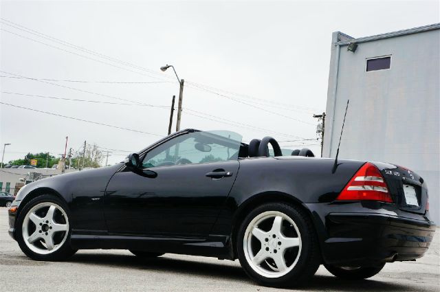2002 Mercedes-Benz SLK-Class Crew Cab FX4 4WD