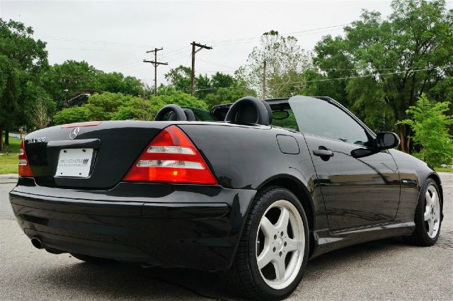 2002 Mercedes-Benz SLK-Class Crew Cab FX4 4WD