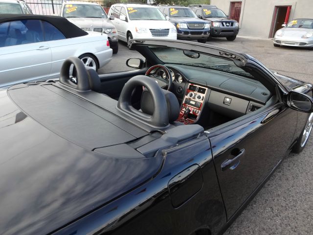 2002 Mercedes-Benz SLK-Class Navigation Package Sedan