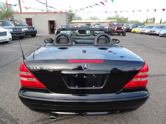 2002 Mercedes-Benz SLK-Class Navigation Package Sedan