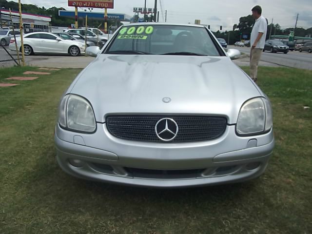 2002 Mercedes-Benz SLK-Class Navigation Package Sedan
