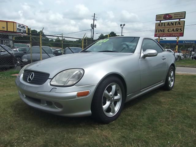 2002 Mercedes-Benz SLK-Class Navigation Package Sedan