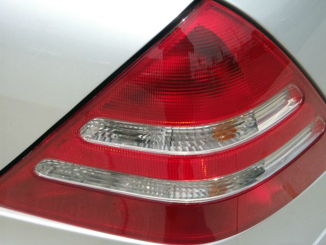 2002 Mercedes-Benz SLK-Class Navigation Package Sedan