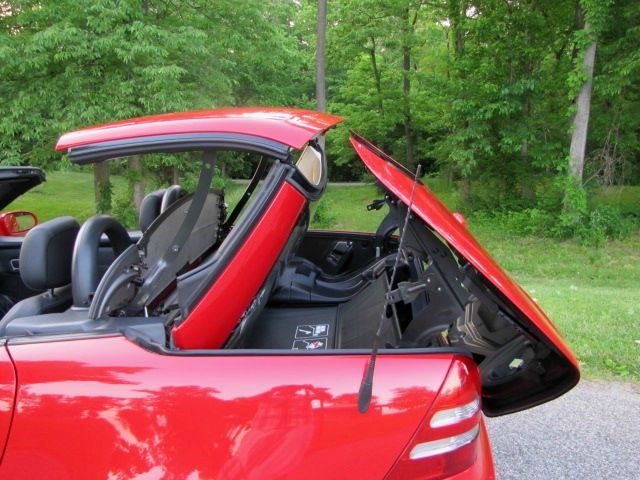 2003 Mercedes-Benz SLK-Class Limited 7-passenger