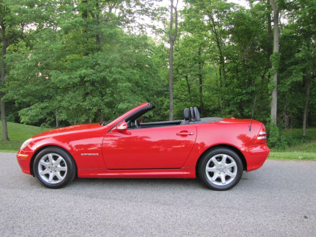 2003 Mercedes-Benz SLK-Class Limited 7-passenger