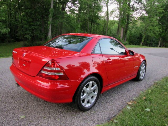 2003 Mercedes-Benz SLK-Class Limited 7-passenger