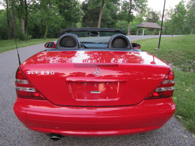 2003 Mercedes-Benz SLK-Class Limited 7-passenger