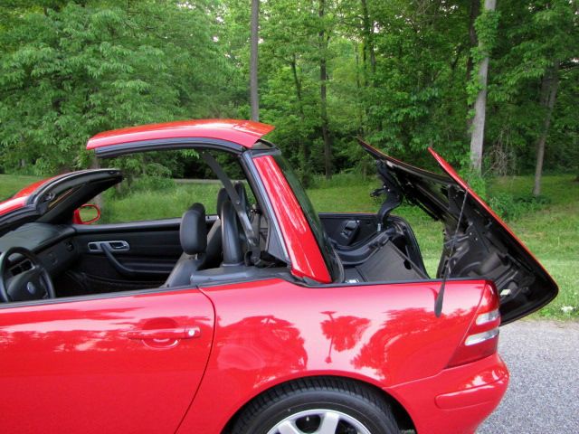 2003 Mercedes-Benz SLK-Class Limited 7-passenger