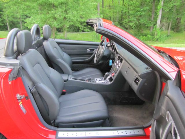 2003 Mercedes-Benz SLK-Class Limited 7-passenger