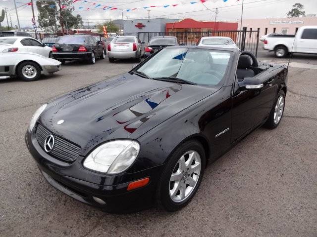 2003 Mercedes-Benz SLK-Class Limited 7-passenger