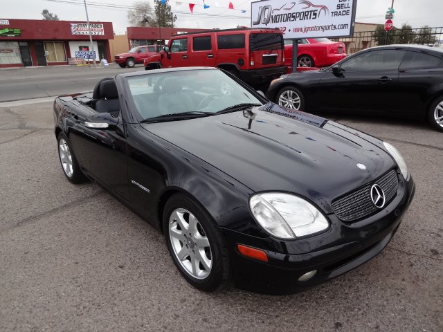 2003 Mercedes-Benz SLK-Class Limited 7-passenger