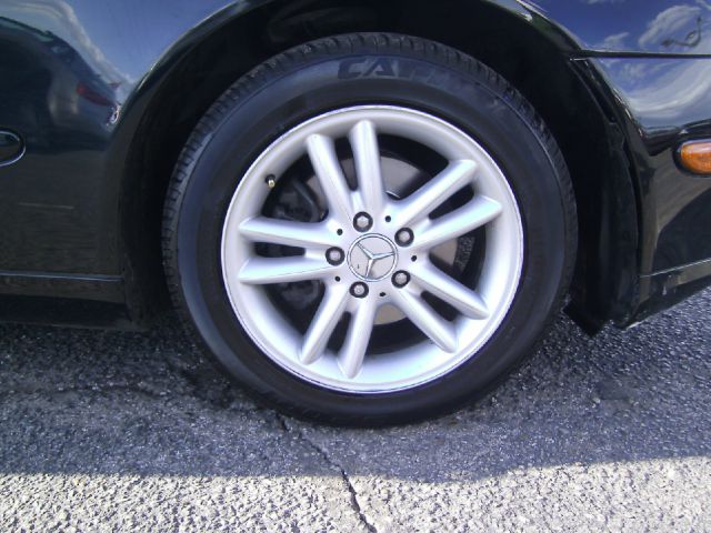 2003 Mercedes-Benz SLK-Class Limited 7-passenger
