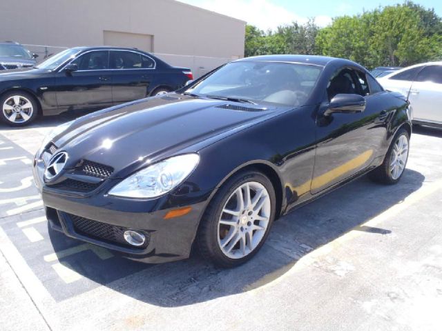 2009 Mercedes-Benz SLK-Class Denali Pickup 4D 5 3/4 Ft