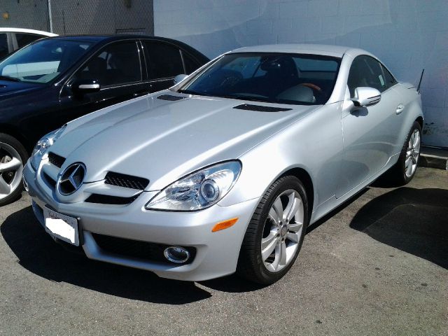 2010 Mercedes-Benz SLK-Class Denali Pickup 4D 5 3/4 Ft