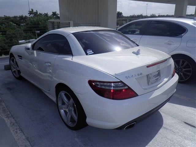 2012 Mercedes-Benz SLK-Class Crew Cab Short Box 4-wheel Drive LT 4x4 Truck