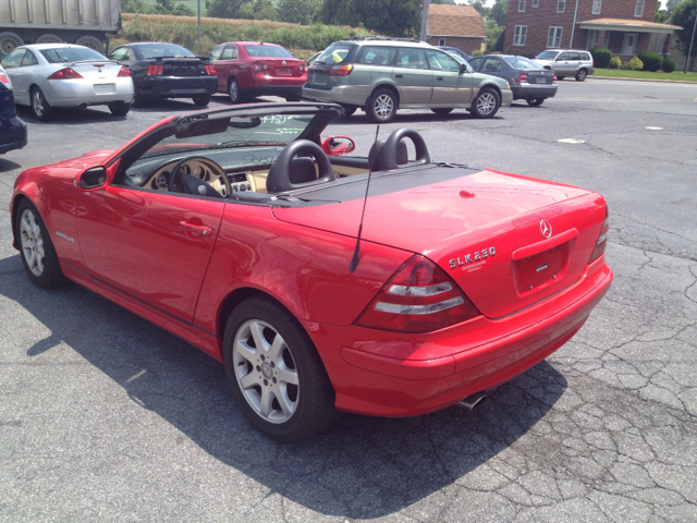 2001 Mercedes-Benz SLK 2dr HB DSG Hatchback