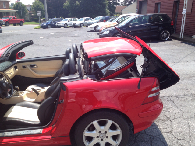 2001 Mercedes-Benz SLK 2dr HB DSG Hatchback