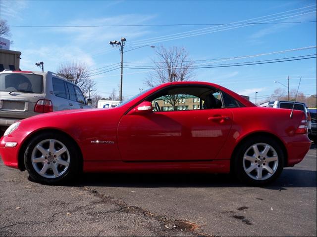 2001 Mercedes-Benz SLK Class 2dr HB DSG Hatchback