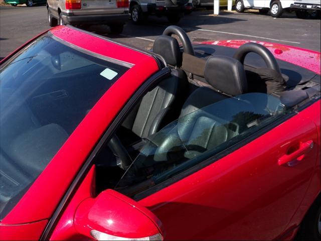 2001 Mercedes-Benz SLK Class 2dr HB DSG Hatchback