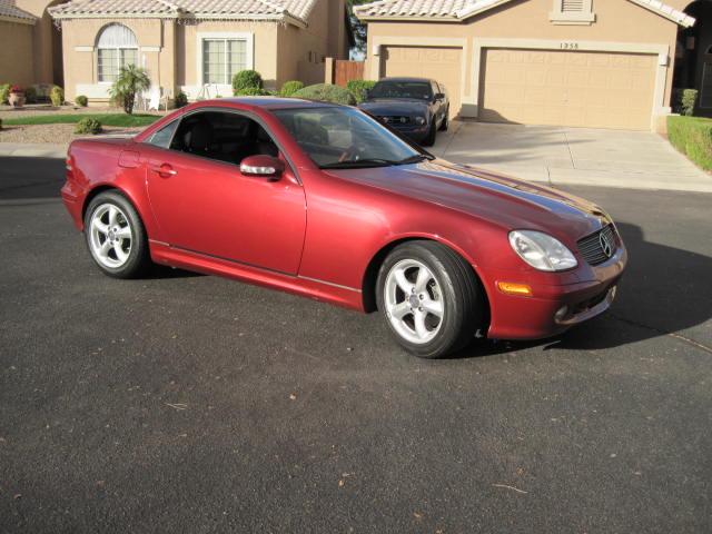 2004 Mercedes-Benz SLK Class Navigation Package Sedan