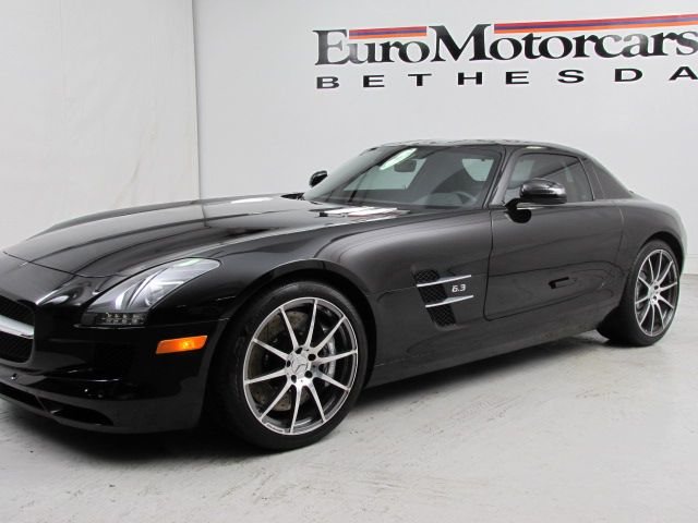 2011 Mercedes-Benz SLS-Class SEL DVD Entertainment