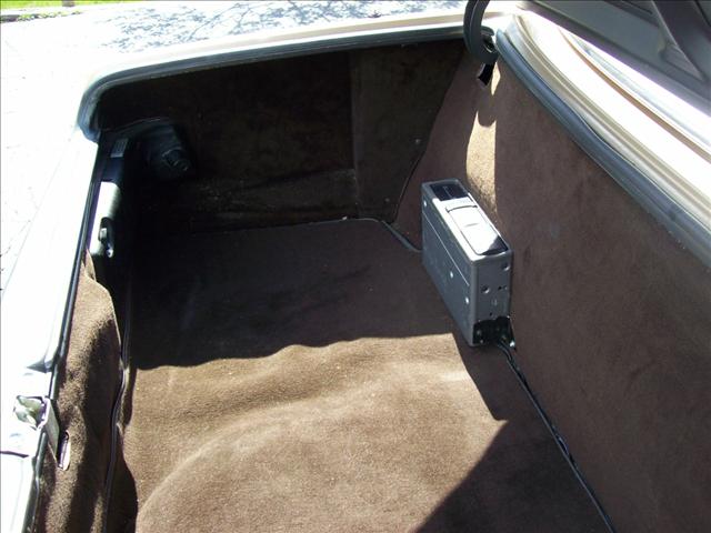 1984 Mercedes-Benz SL Class SLE V6 CVT