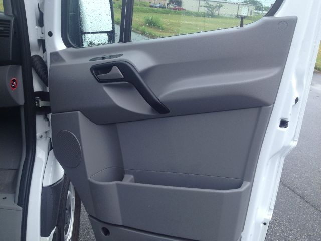 2012 Mercedes-Benz Sprinter 2500 2010 Dodge R/T