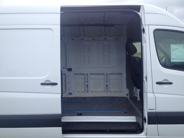 2012 Mercedes-Benz Sprinter 2500 2010 Dodge R/T