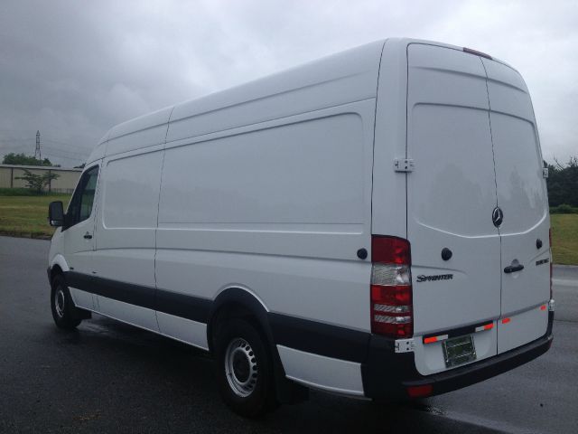 2012 Mercedes-Benz Sprinter 2500 2010 Dodge R/T
