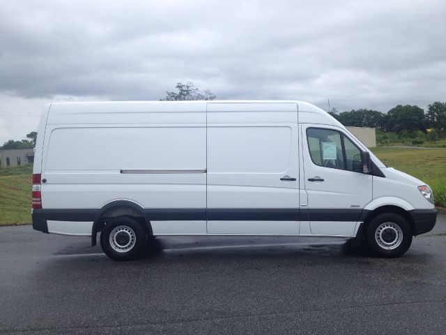 2012 Mercedes-Benz Sprinter 2500 2010 Dodge R/T
