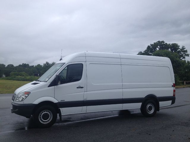 2012 Mercedes-Benz Sprinter 2500 2010 Dodge R/T