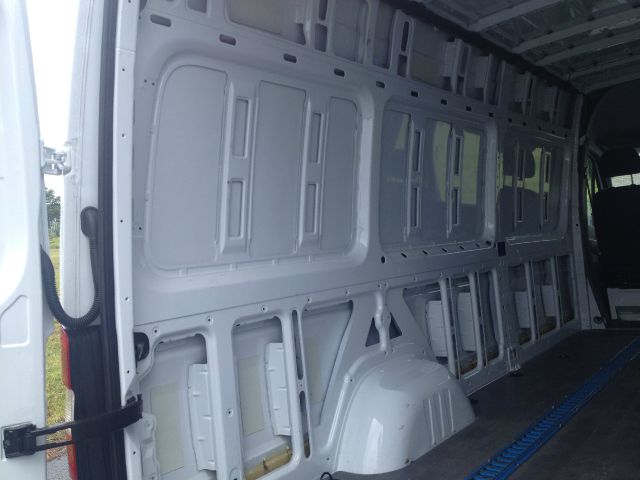 2012 Mercedes-Benz Sprinter 2500 2010 Dodge R/T