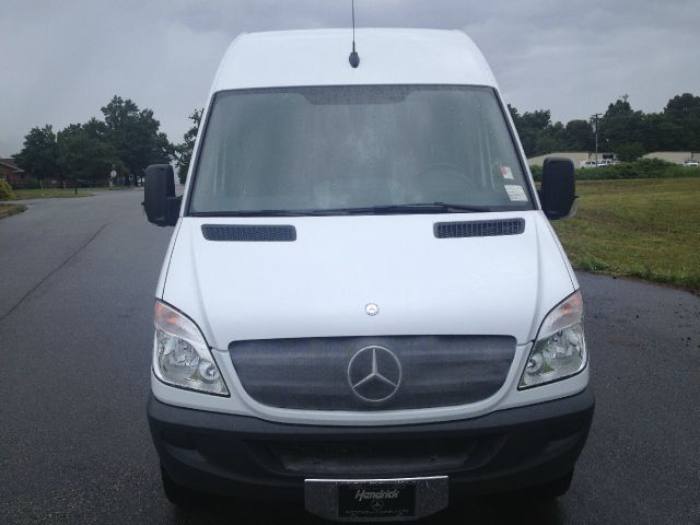 2012 Mercedes-Benz Sprinter 2500 2010 Dodge R/T