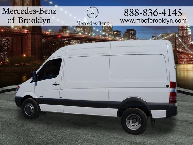 2012 Mercedes-Benz Sprinter 3500 R/T Road +track