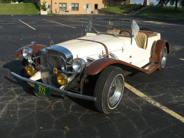 1929 Mercedes Benz SS Replica Kit Car Laramie Crew Cab SWB