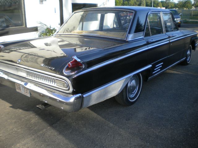 1962 Mercury Comet Reg Cab Classic SL Utility DRW