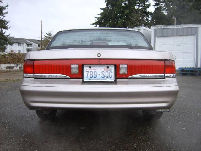 1995 Mercury Cougar LE 4-door
